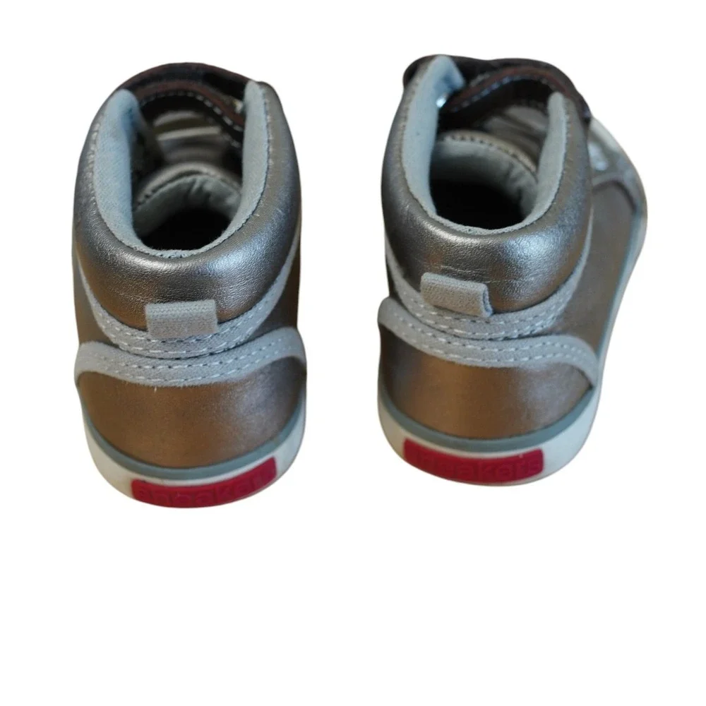 See Kai Run Peyton High-Top Sneaker Size 6 Silver & White Toddler Unisex Leather